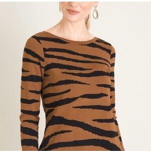 Chico’s Textured Animal Print Sweater Top Size 1 - US Size M